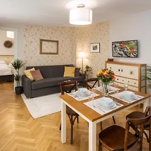 ellenőrizze a rendelkezésre állást